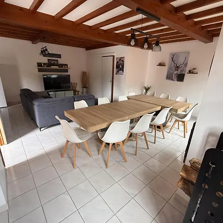 Apartment 15 Personnes *