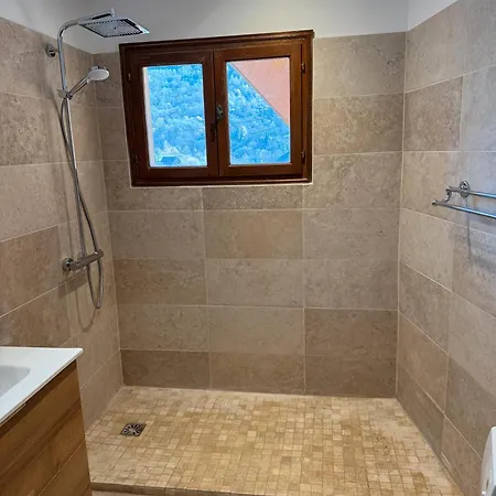 Apartment 15 Personnes *