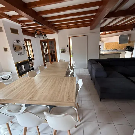 15 Personnes Apartment *