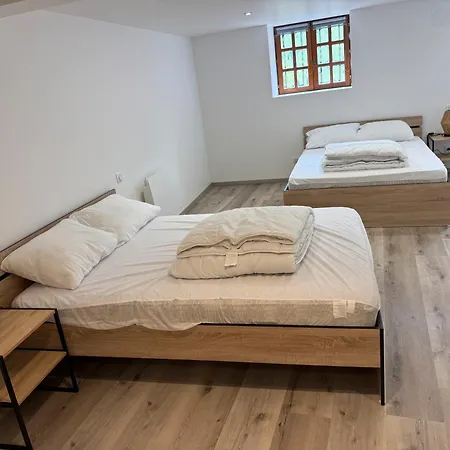15 Personnes Apartment Boutx